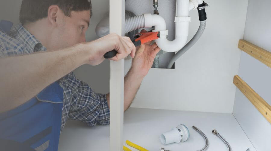 Local expert plumbing services in University Center, MI